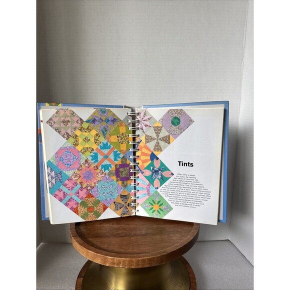 The Quilter's and Patchworker's Colour Mixing Bible By Cecilia Eddy UK Edition - Picture 5 of 7